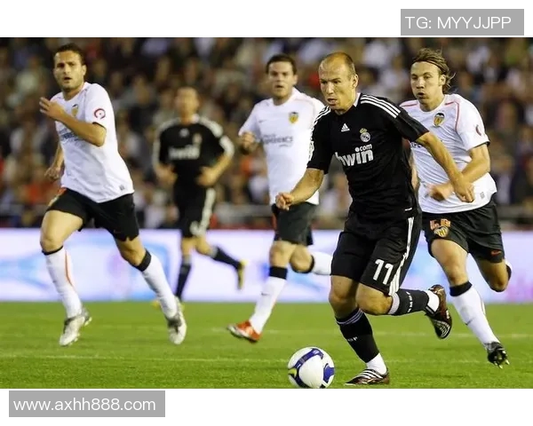 梅斯塔利亚球场见证巴伦西亚保级关键战，格德斯绝杀莱万特德比点燃曙光